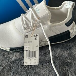 NWT Adidas NMD Women's